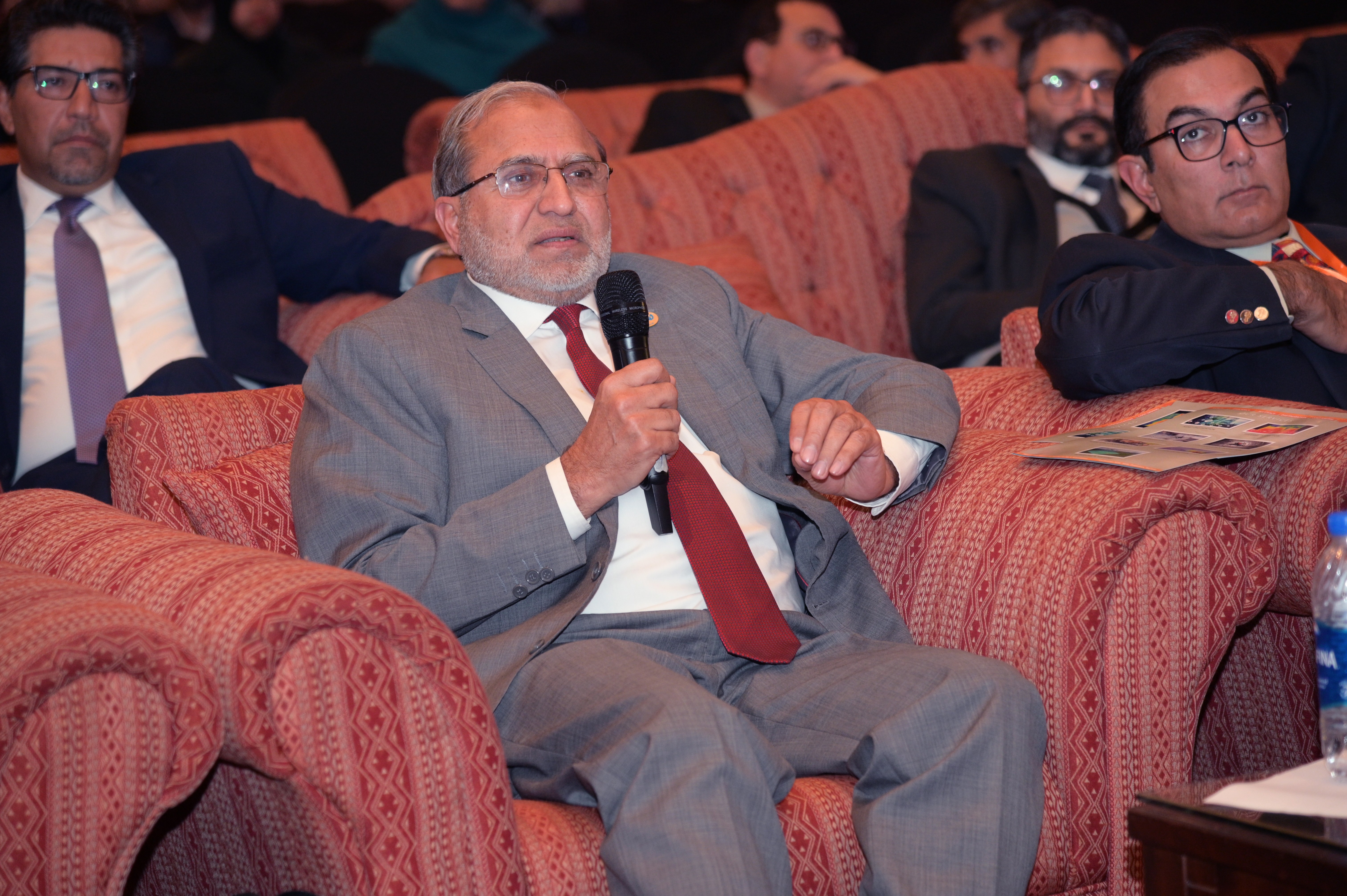 Members asking questions in the session during the conference