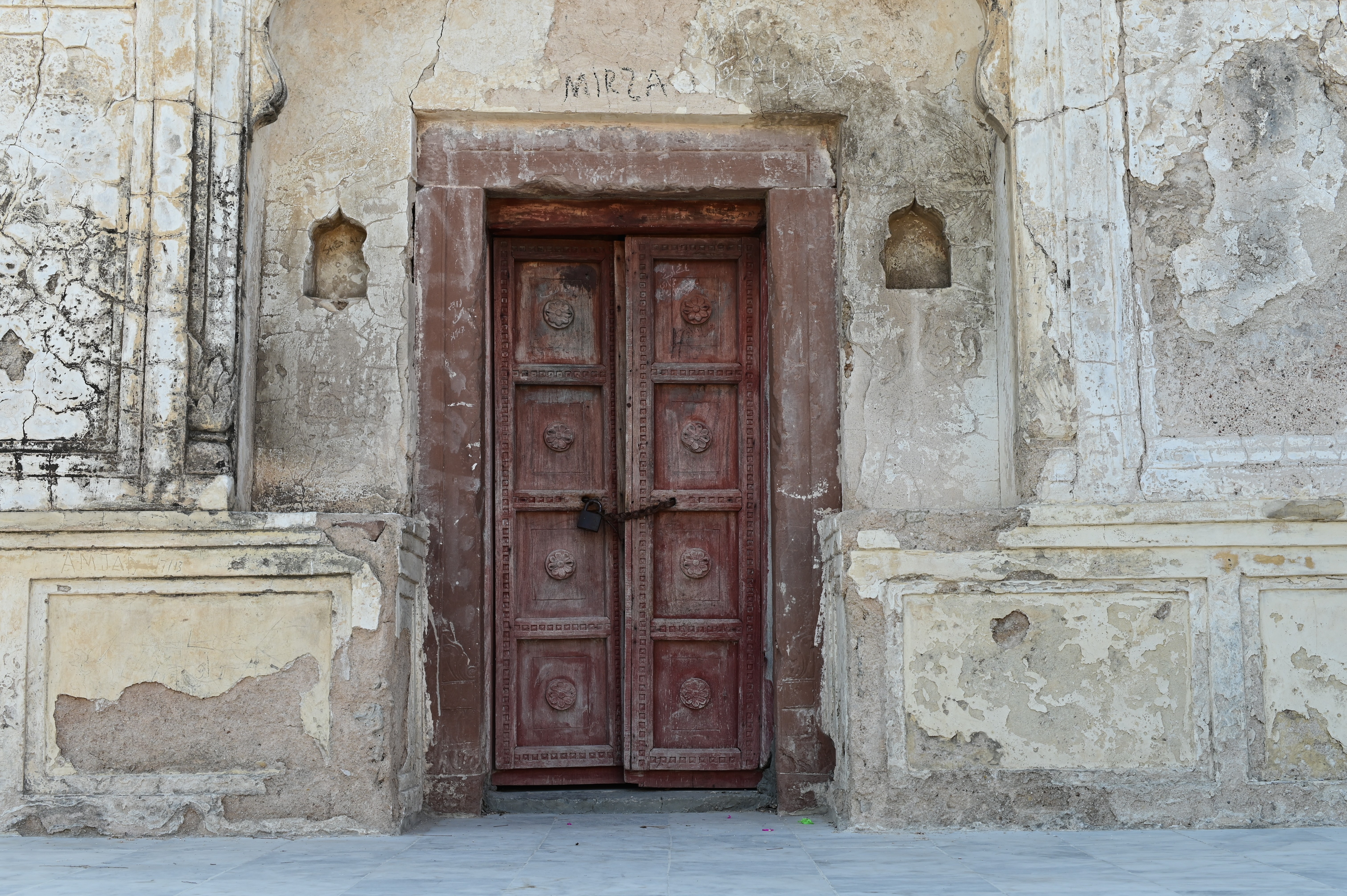 The Beautiful structure of Door at Katas Raj Temple connecting one temple with other