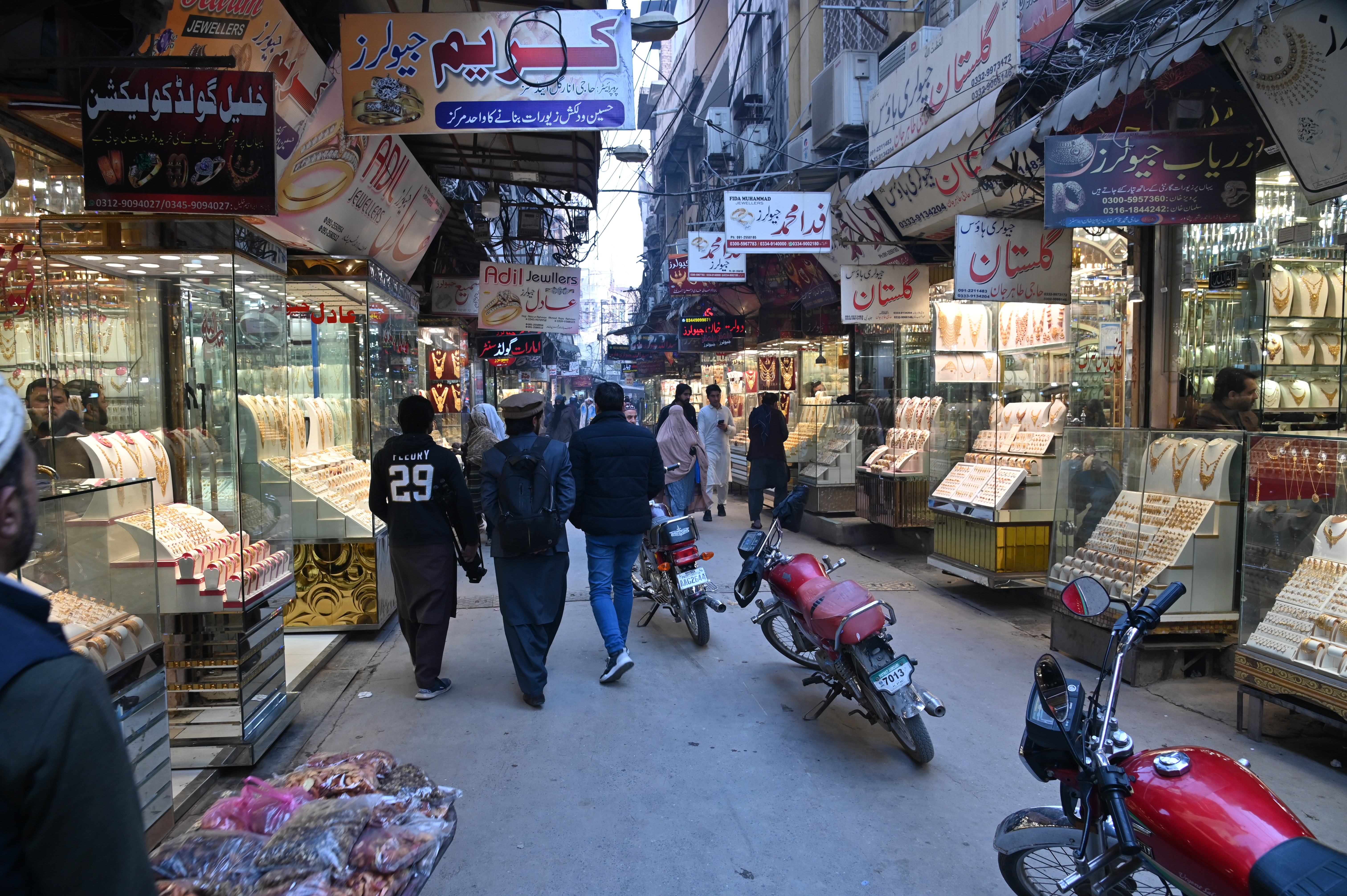 The Jewellery Market selling gold jewellery