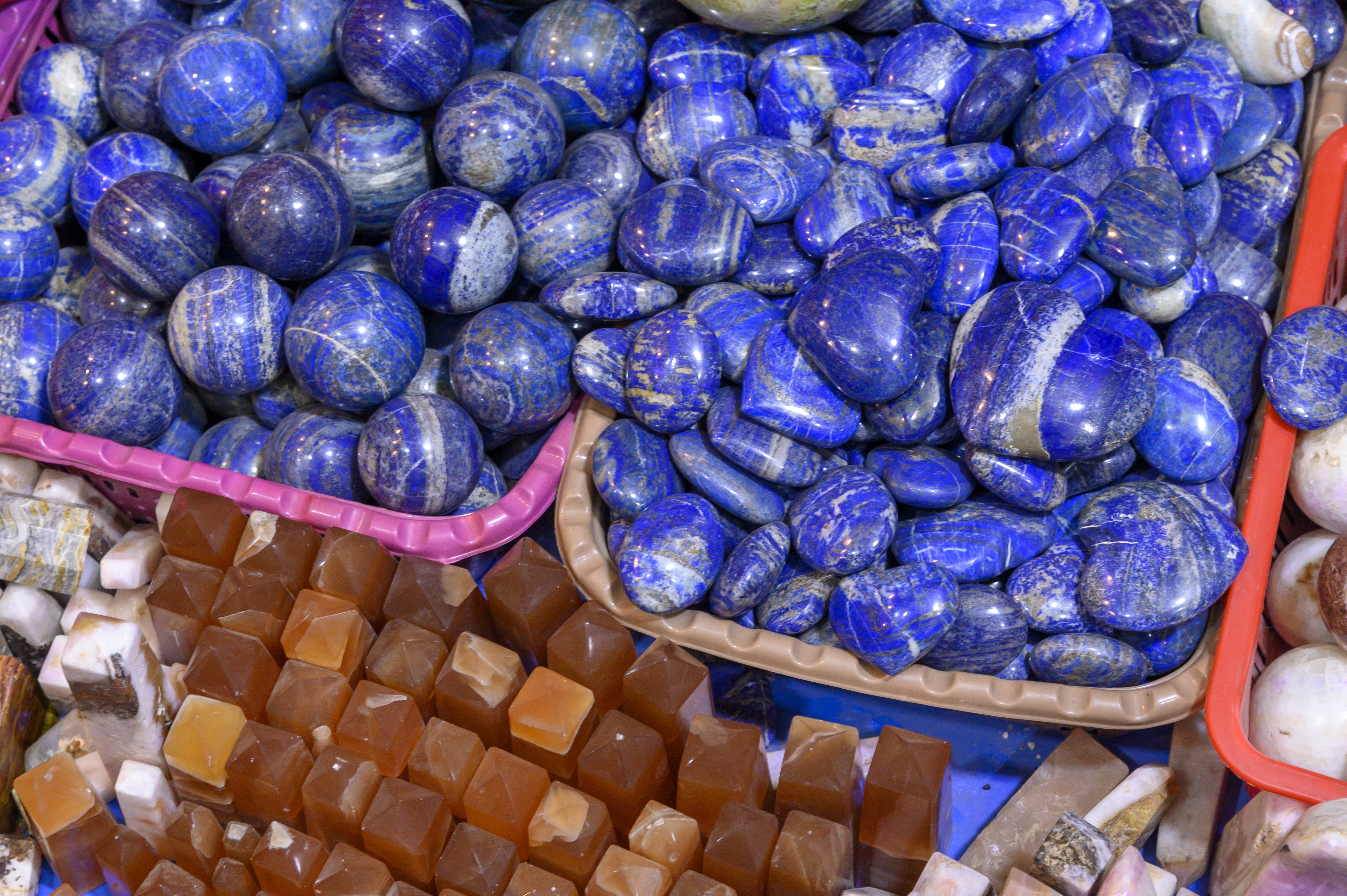 Lapis Lazuli, cluster of shapes