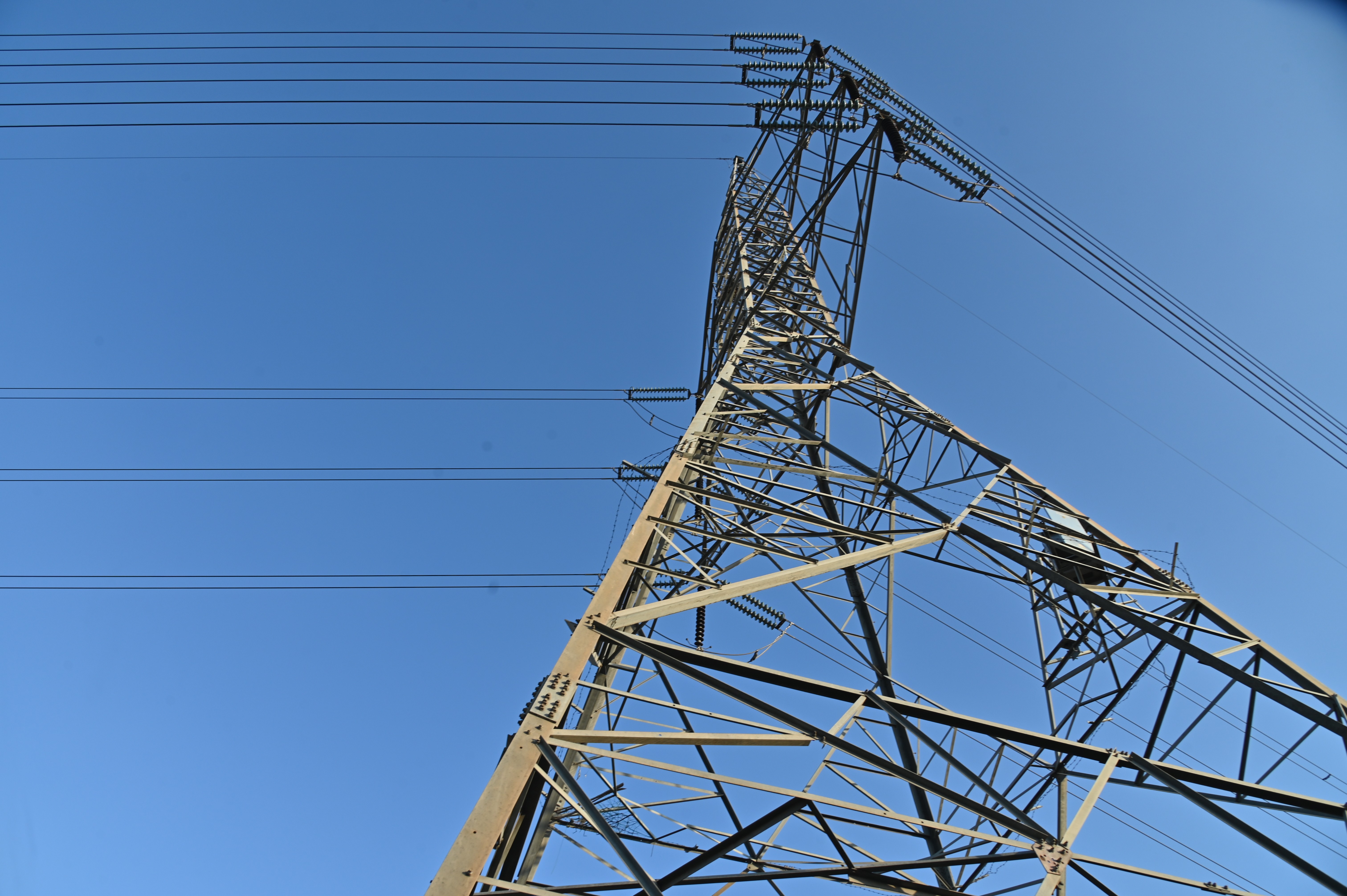 High-power electricity poles used for the supply and transmission of energy