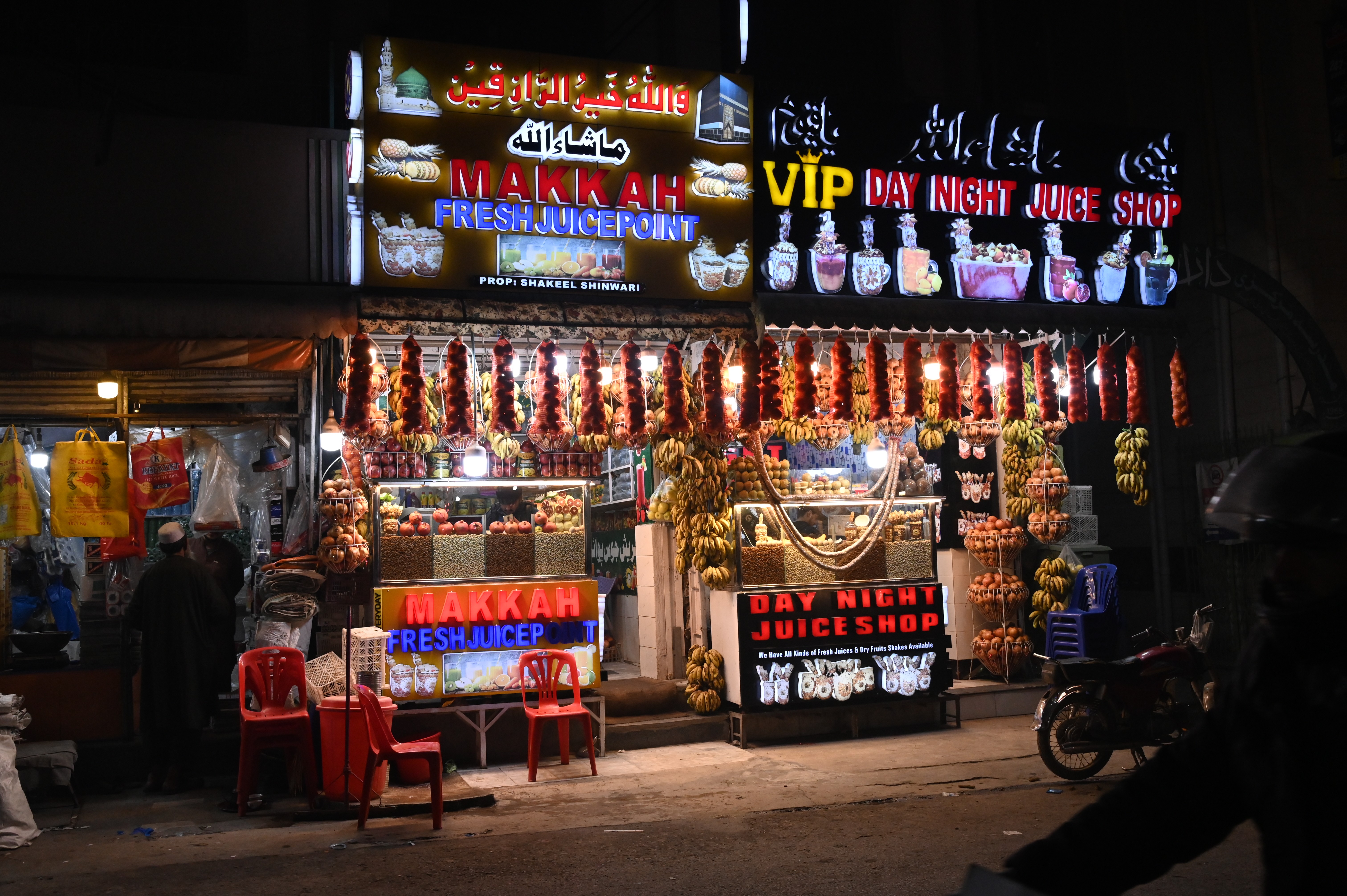 A shop selling fresh juice