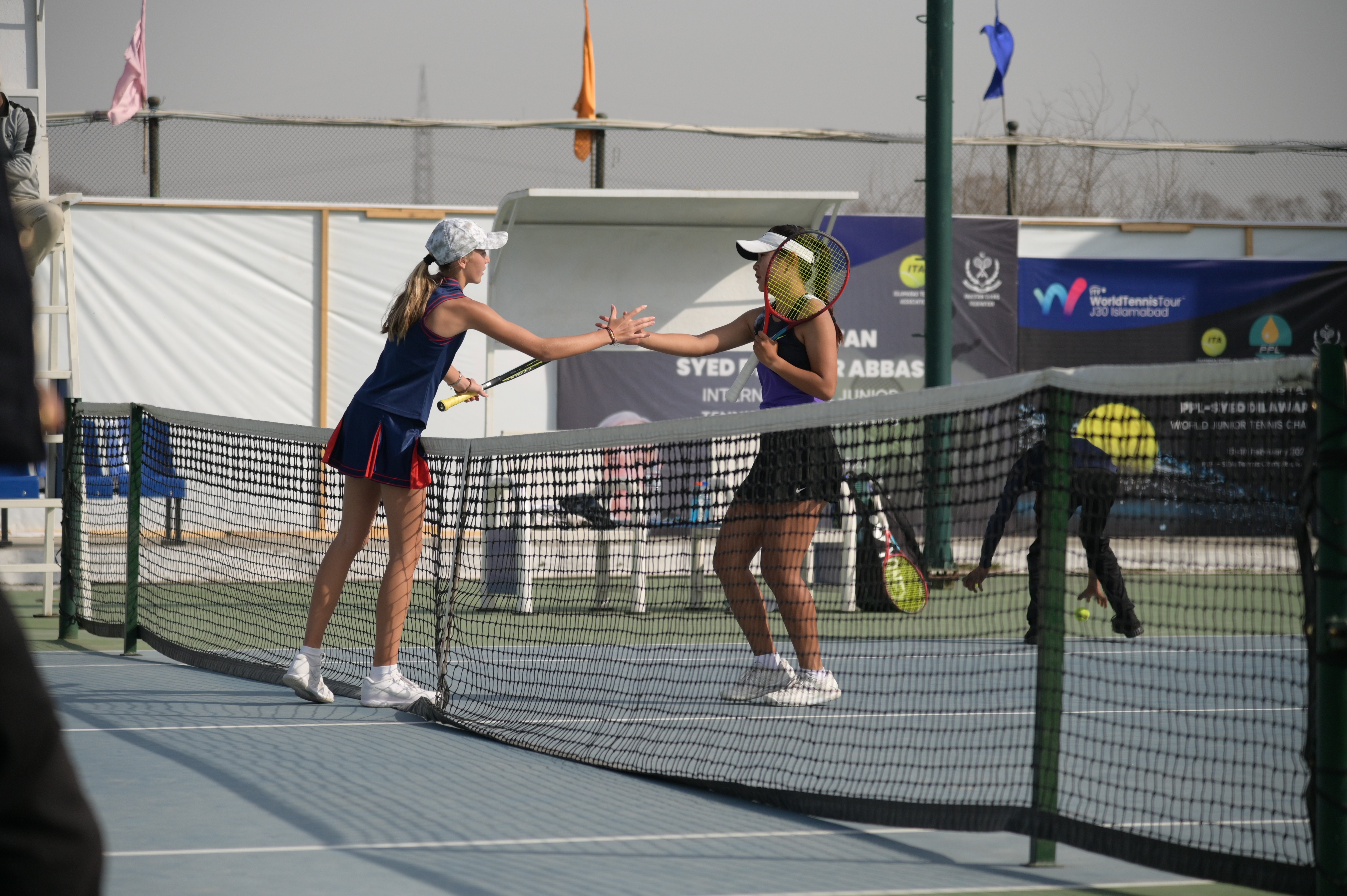 Players shaking hands after the tournament