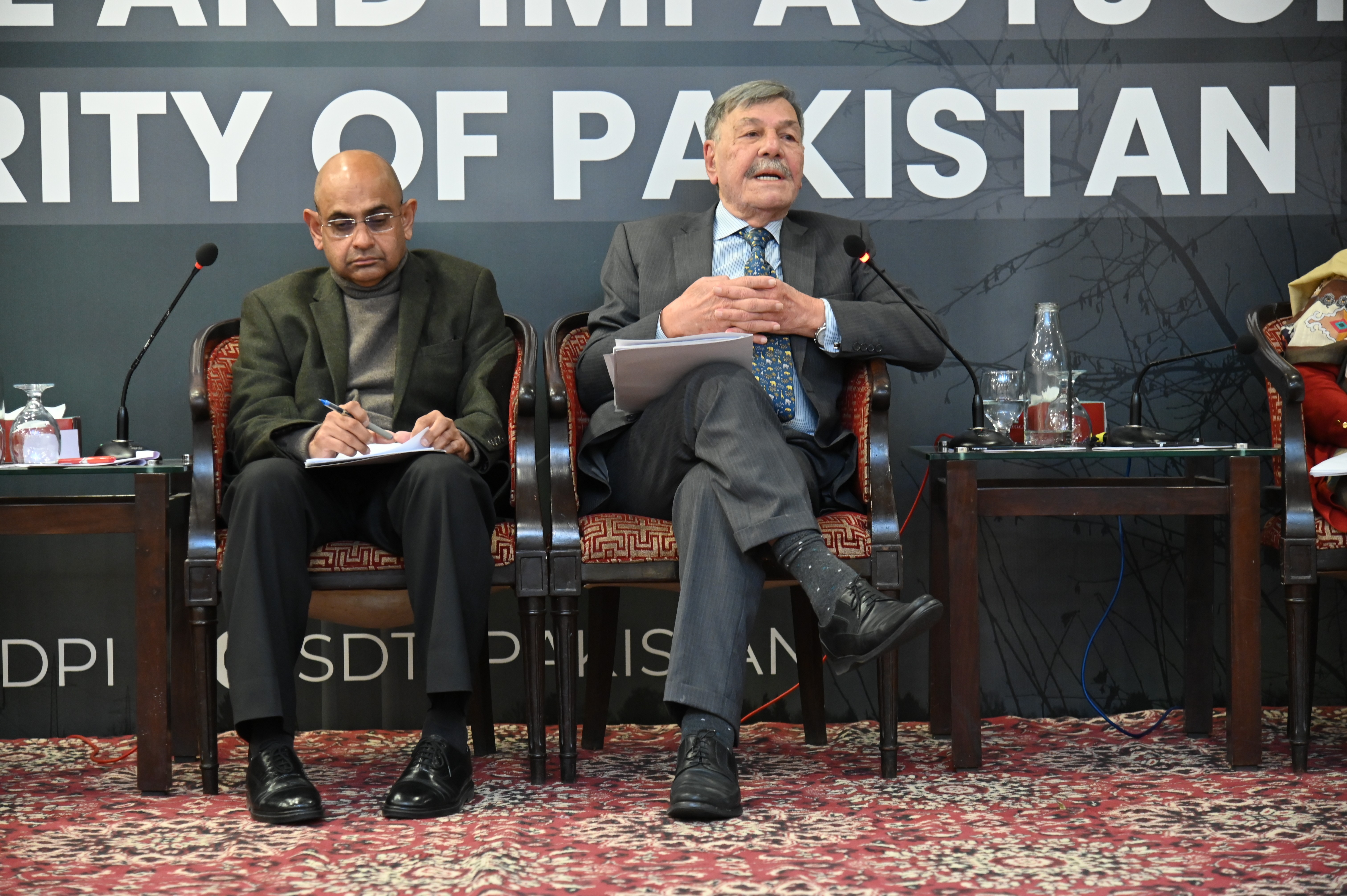 A panel discussion during the Seminar on Climate Change