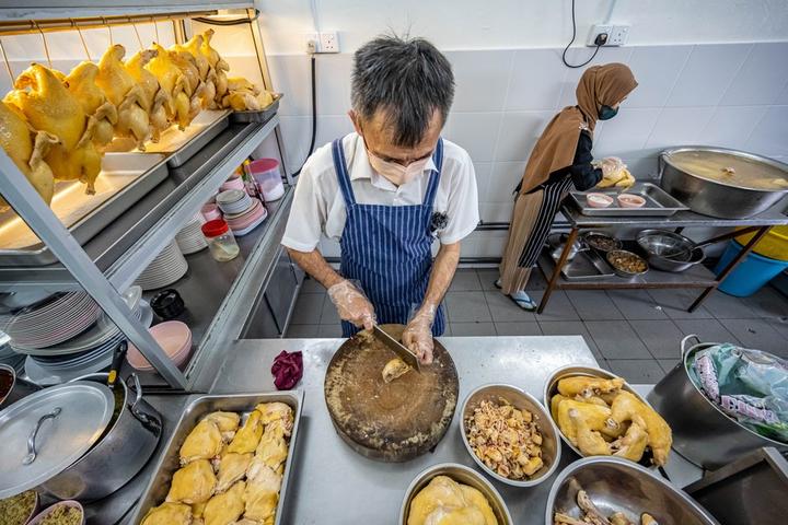 Malaysia-Hainanese Chicken Rice 3.jpg