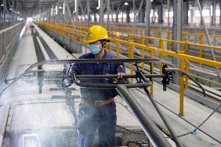 high-speed train 1.jpg