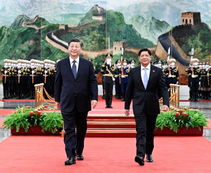 Xi-Philippine presidents 3.jpg
