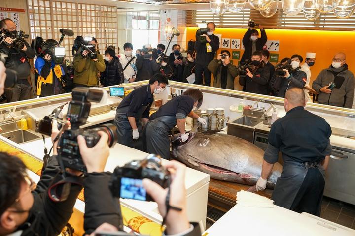 Japan-Tuna-Auction 1.jpg