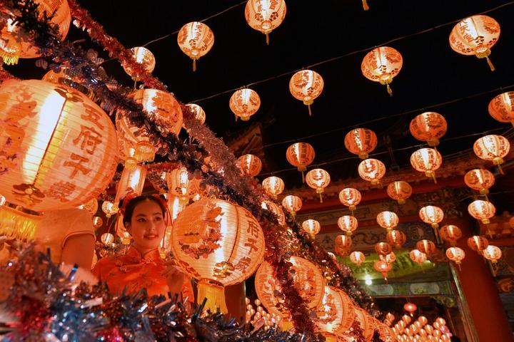 Thailand-Lantern Festival 2.jpg