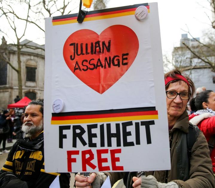 UK-Assange Extradition 1.jpg